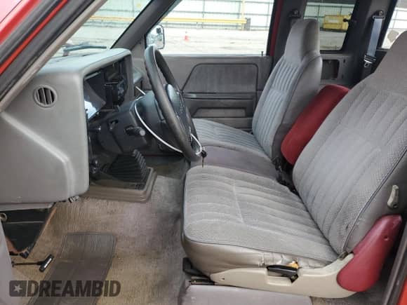 1995 Dodge Dakota с VIN 1B7GG23XXSS377120, выставлен на аукционе Copart как лот 44940945 с пробегом 219 117 миль миль и Списание • Salvage title. История ставок и продаж доступна на DreamBid. Изображение 7.