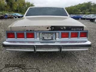 1983 Chevrolet Caprice с VIN 2G1AN69H6D1112354, выставлен на аукционе Copart как лот 73111544 с пробегом Не указан миль и Списание • Salvage title. История ставок и продаж доступна на DreamBid. Изображение 6.