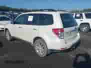 2011 Subaru Forester X Premium z VIN JF2SHADC1BG761496, wystawiony jako IAAI lot #42534776 z przebiegiem 176 885 mil mil oraz . Historia ofert i sprzedaży dostępna na DreamBid. Obrazek 3.