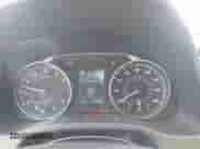 2018 Hyundai Elantra SEL z VIN 5NPD84LF0JH352419, wystawiony jako IAAI lot #41680908 z przebiegiem 155 965 mil mil oraz . Historia ofert i sprzedaży dostępna na DreamBid. Obrazek 7.