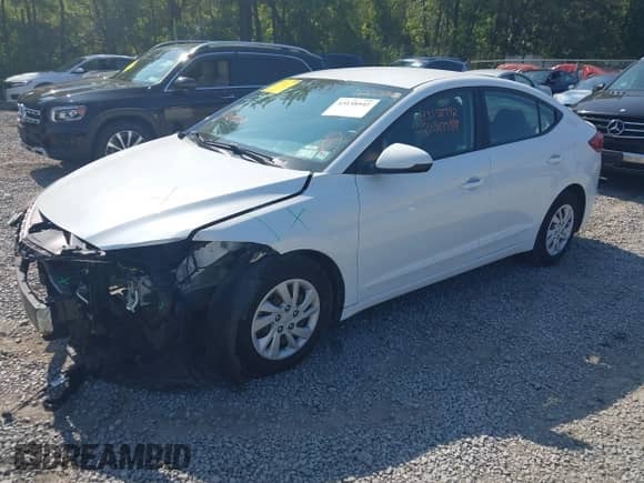 2018 Hyundai Elantra SE z VIN 5NPD74LF9JH307496, wystawiony jako IAAI lot #43158942 z przebiegiem 72 962 mil mil oraz . Historia ofert i sprzedaży dostępna na DreamBid. Obrazek 17.