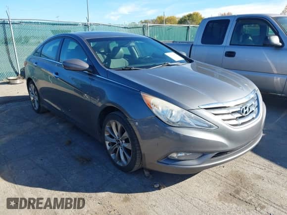 2011 Hyundai Sonata Limited z VIN 5NPEC4AC7BH061011, wystawiony jako IAAI lot #43543417 z przebiegiem 171 080 mil mil oraz . Historia ofert i sprzedaży dostępna na DreamBid. Obrazek 1.