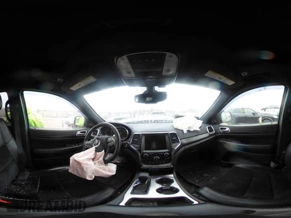 2017 Jeep Grand Cherokee Laredo z VIN 1C4RJFAG6HC700702, wystawiony jako IAAI lot #41954658 z przebiegiem 97 021 mil mil oraz . Historia ofert i sprzedaży dostępna na DreamBid. Obrazek 21.