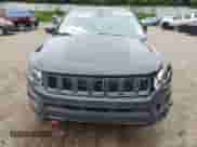 2017 Jeep Compass Trailhawk with VIN 3C4NJDDBXHT688190, listed as a Copart auction lot 63299085 with 104,758 mi miles and Clean title. Bid and sale history available at DreamBid. Image 5.