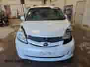 2009 Toyota Sienna XLE z VIN 5TDZK22C19S272068, wystawiony jako Copart lot #84283095 z przebiegiem 129 977 mil mil oraz Czysty tytuł • Clean title. Historia ofert i sprzedaży dostępna na DreamBid. Obrazek 5.