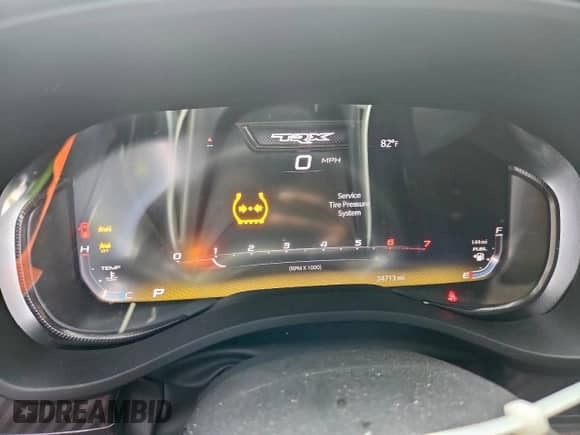 2023 Ram 1500 TRX z VIN 1C6SRFU94PN536609, wystawiony jako Copart lot #86865605 z przebiegiem 24 713 mil mil oraz Czysty tytuł • Clean title. Historia ofert i sprzedaży dostępna na DreamBid. Obrazek 9.