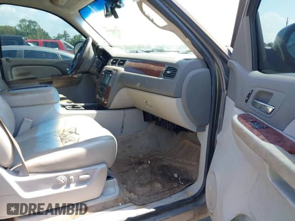 2007 Chevrolet Avalanche 3LT с VIN 3GNFK12387G202101, выставлен на аукционе IAAI как лот 42985850 с пробегом 239 547 миль миль и . История ставок и продаж доступна на DreamBid. Изображение 5.