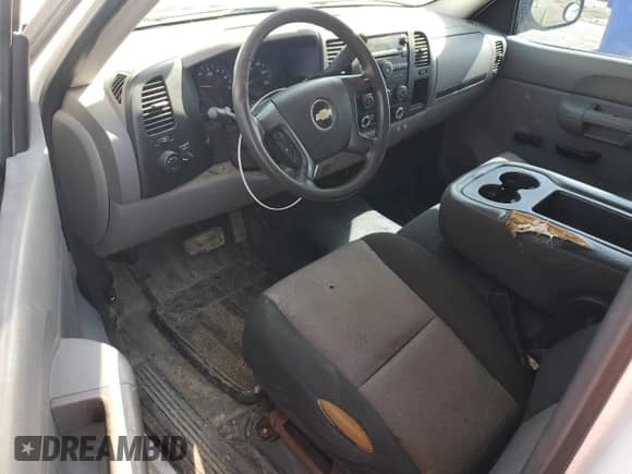 2009 Chevrolet Silverado 1500 Work Truck with VIN 1GCEC14C39Z192904, listed as a Copart auction lot 55964615 with 262,603 mi miles and Clean title. Bid and sale history available at DreamBid. Image 8.