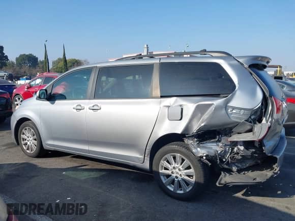 2013 Toyota Sienna XLE AAS with VIN 5TDYK3DC0DS360388, listed as a IAAI auction lot 41163681 with 146,920 mi miles and . Bid and sale history available at DreamBid. Image 15.