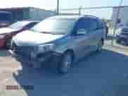 2011 Toyota Sienna SE с VIN 5TDXK3DC8BS131434, выставлен на аукционе IAAI как лот 42002675 с пробегом 209 396 миль миль и . История ставок и продаж доступна на DreamBid. Изображение 2.