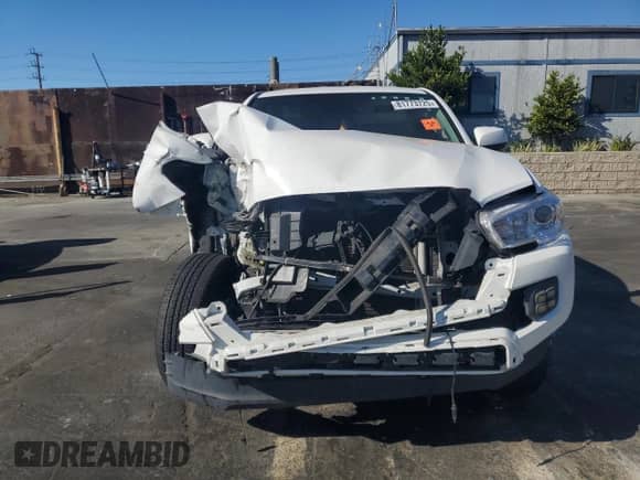 2018 Toyota Tacoma SR with VIN 5TFRX5GN8JX109073, listed as a Copart auction lot 81773725 with 63,763 mi miles and Salvage title. Bid and sale history available at DreamBid. Image 5.