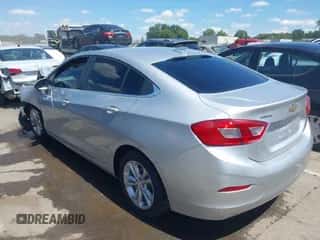 2019 Chevrolet Cruze LT с VIN 1G1BE5SM0K7144223, выставлен на аукционе IAAI как лот 43086890 с пробегом 139 120 миль миль и . История ставок и продаж доступна на DreamBid. Изображение 3.