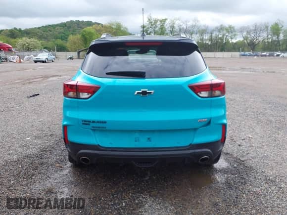 2022 Chevrolet TrailBlazer RS z VIN KL79MUSL2NB047324, wystawiony jako IAAI lot #42162915 z przebiegiem 59 318 mil mil oraz . Historia ofert i sprzedaży dostępna na DreamBid. Obrazek 16.