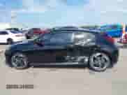 2019 Hyundai Veloster Turbo R-Spec z VIN KMHTH6AB1KU006986, wystawiony jako IAAI lot #42052689 z przebiegiem 92 317 mil mil oraz . Historia ofert i sprzedaży dostępna na DreamBid. Obrazek 14.