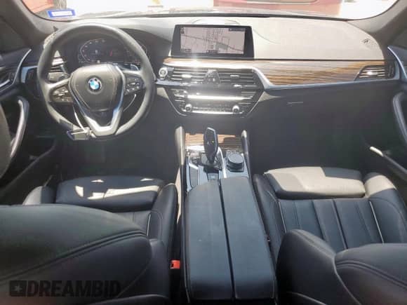 2020 BMW 5 Series 540i xDrive with VIN WBAJS3C02LCE01869, listed as a Copart auction lot 58245235 with 47,144 mi miles and Salvage title. Bid and sale history available at DreamBid. Image 8.