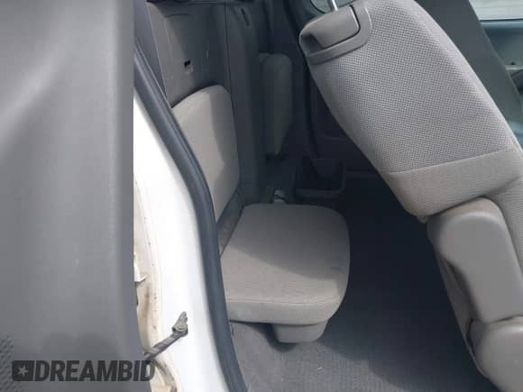 2007 Nissan Frontier XE z VIN 1N6BD06T07C423830, wystawiony jako IAAI lot #42450937 z przebiegiem 397 978 mil mil oraz . Historia ofert i sprzedaży dostępna na DreamBid. Obrazek 8.