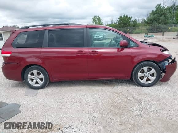 2014 Toyota Sienna LE AAS with VIN 5TDKK3DC7ES435563, listed as a IAAI auction lot 43014633 with 201,161 mi miles and . Bid and sale history available at DreamBid. Image 13.