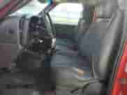 2004 Chevrolet Silverado 1500 LS z VIN 1GCEK14V44E377709, wystawiony jako Copart lot #84438494 z przebiegiem 189 520 mil mil oraz Szkoda całkowita • Salvage title. Historia ofert i sprzedaży dostępna na DreamBid. Obrazek 7.
