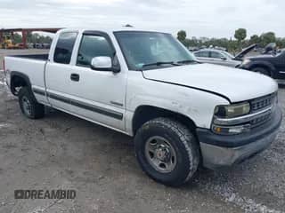 2000 Chevrolet Silverado 2500 LS z VIN 1GCGK29U0YE421788, wystawiony jako IAAI lot #41740928 z przebiegiem 192 447 mil mil oraz . Historia ofert i sprzedaży dostępna na DreamBid. Obrazek 1.