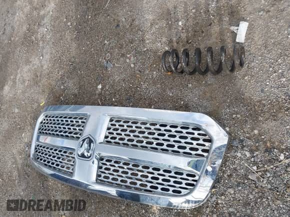 2014 Ram 1500 Laramie with VIN 1C6RR7NT0ES104743, listed as a IAAI auction lot 43091535 with 154,982 mi miles and . Bid and sale history available at DreamBid. Image 12.