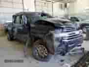 2022 Chevrolet Silverado 3500HD High Country z VIN 1GC4YVEY9NF165555, wystawiony jako Copart lot #57947164 z przebiegiem 46 706 mil mil oraz Szkoda całkowita • Salvage title. Historia ofert i sprzedaży dostępna na DreamBid. Obrazek 4.