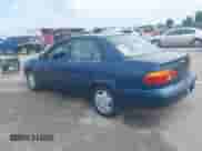 2001 Chevrolet Prizm with VIN 1Y1SK52801Z402905, listed as a IAAI auction lot 42297208 with 136,693 mi miles and . Bid and sale history available at DreamBid. Image 3.