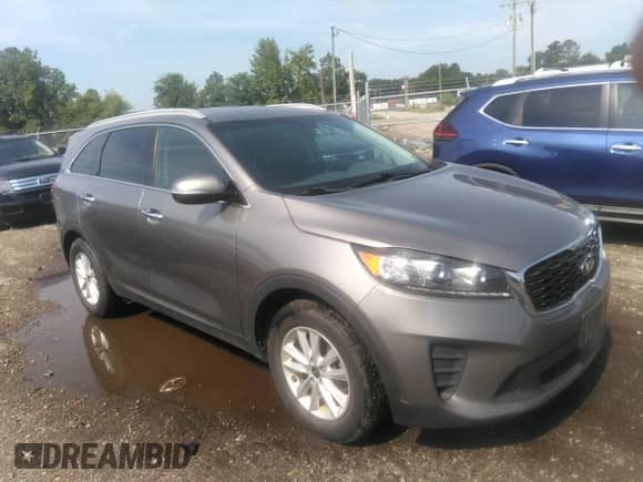 2019 Kia Sorento L с VIN 5XYPG4A30KG437195, выставлен на аукционе IAAI как лот 42848424 с пробегом 154 684 миль миль и . История ставок и продаж доступна на DreamBid. Изображение 1.