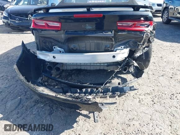 2017 Chevrolet Camaro 2SS с VIN 1G1FH3D77H0120099, выставлен на аукционе IAAI как лот 42280087 с пробегом 47 084 миль миль и . История ставок и продаж доступна на DreamBid. Изображение 19.