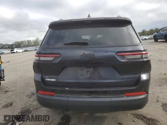 2023 Jeep Grand Cherokee Limited with VIN 1C4RJKBG6P8745079, listed as a Copart auction lot 71898095 with 28,940 mi miles and Salvage title. Bid and sale history available at DreamBid. Image 6.