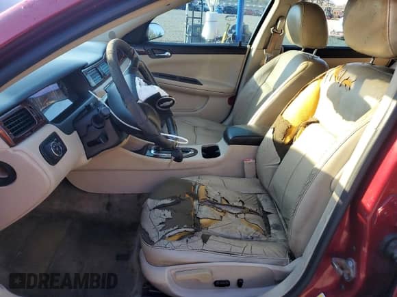 2010 Chevrolet Impala LTZ z VIN 2G1WC5EM7A1206425, wystawiony jako Copart lot #81310935 z przebiegiem 224 344 mil mil oraz Szkoda całkowita • Salvage title. Historia ofert i sprzedaży dostępna na DreamBid. Obrazek 7.