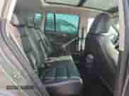 2009 Volkswagen Tiguan SE с VIN WVGBV95N19W002980, выставлен на аукционе Copart как лот 71202745 с пробегом 225 386 миль миль и Списание • Salvage title. История ставок и продаж доступна на DreamBid. Изображение 10.