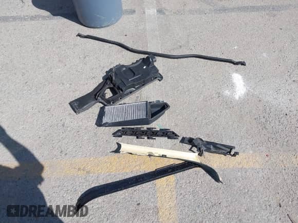 2007 BMW 5 Series M5 с VIN WBSNB93537CX07705, выставлен на аукционе IAAI как лот 41914024 с пробегом 93 990 миль миль и . История ставок и продаж доступна на DreamBid. Изображение 12.