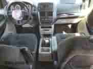 2016 Dodge Grand Caravan American Value z VIN 2C4RDGBG0GR279576, wystawiony jako Copart lot #84439005 z przebiegiem 149 873 mil mil oraz Szkoda całkowita • Salvage title. Historia ofert i sprzedaży dostępna na DreamBid. Obrazek 8.