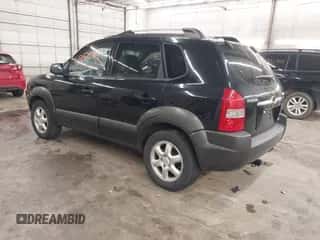 2005 Hyundai Tucson GLS z VIN KM8JN72D65U098168, wystawiony jako IAAI lot #43521901 z przebiegiem 212 051 mil mil oraz . Historia ofert i sprzedaży dostępna na DreamBid. Obrazek 3.
