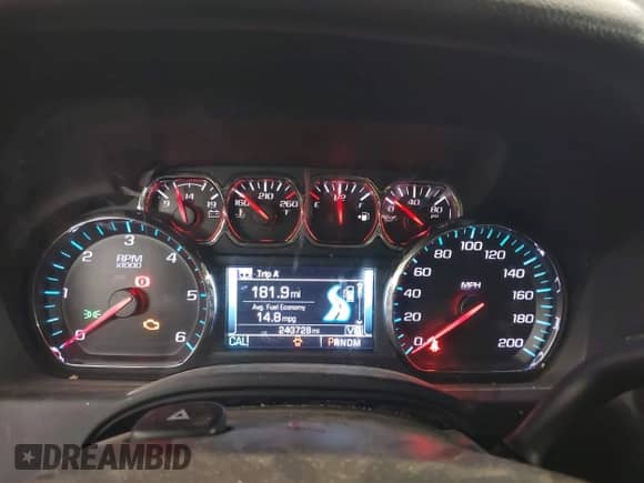 2016 Chevrolet Suburban LS z VIN 1GNSKGEC4GR269131, wystawiony jako IAAI lot #42430573 z przebiegiem 243 728 mil mil oraz . Historia ofert i sprzedaży dostępna na DreamBid. Obrazek 7.