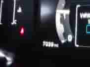 2024 Toyota Tacoma SR5 z VIN 3TMKB5FN3RM004833, wystawiony jako IAAI lot #41580572 z przebiegiem 7 039 mil mil oraz . Historia ofert i sprzedaży dostępna na DreamBid. Obrazek 15.