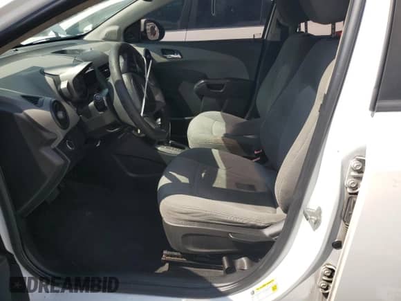 2013 Chevrolet Sonic LS с VIN 1G1JA5SH3D4106743, выставлен на аукционе Copart как лот 68265285 с пробегом 126 952 миль миль и Списание • Salvage title. История ставок и продаж доступна на DreamBid. Изображение 7.