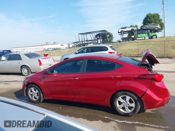 2015 Hyundai Elantra SE z VIN 5NPDH4AE9FH582283, wystawiony jako IAAI lot #43223921 z przebiegiem 144 361 mil mil oraz . Historia ofert i sprzedaży dostępna na DreamBid. Obrazek 14.