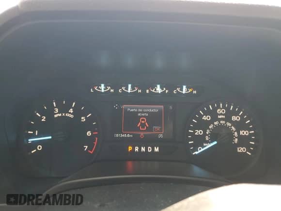 2019 Ford F-150 XL с VIN 1FTEW1CP3KKE94798, выставлен на аукционе Copart как лот 81987975 с пробегом 51 345 миль миль и Списание • Salvage title. История ставок и продаж доступна на DreamBid. Изображение 9.