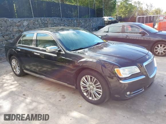 2011 Chrysler 300 C с VIN 2C3CK6CT5BH523999, выставлен на аукционе IAAI как лот 43132517 с пробегом 162 117 миль миль и . История ставок и продаж доступна на DreamBid. Изображение 1.