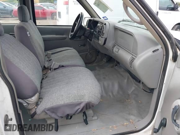 1998 GMC Sierra 1500 с VIN 1GTEC19M7WE545777, выставлен на аукционе IAAI как лот 42334041 с пробегом 169 322 миль миль и . История ставок и продаж доступна на DreamBid. Изображение 5.