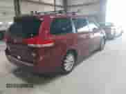 2013 Toyota Sienna XLE с VIN 5TDDK3DCXDS053048, выставлен на аукционе IAAI как лот 42163668 с пробегом 104 765 миль миль и . История ставок и продаж доступна на DreamBid. Изображение 4.