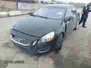 2013 Volvo S60 T5 с VIN YV1612FHXD2186540, выставлен на аукционе IAAI как лот 41428794 с пробегом 116 873 миль миль и . История ставок и продаж доступна на DreamBid. Изображение 17.