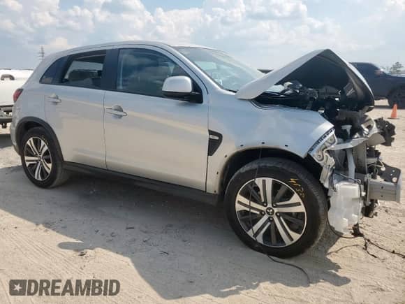 2024 Mitsubishi Outlander S с VIN JA4ARUAU2RU020611, выставлен на аукционе Copart как лот 81485635 с пробегом 20 669 миль миль и Списание • Salvage title. История ставок и продаж доступна на DreamBid. Изображение 4.