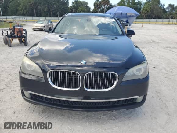 2010 BMW 7 Series 750Li xDrive with VIN WBAKC8C58AC430460, listed as a Copart auction lot 67728815 with 168,093 mi miles and Clean title. Bid and sale history available at DreamBid. Image 5.