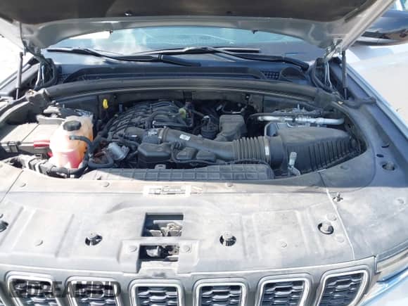 2023 Jeep Grand Cherokee Laredo z VIN 1C4RJJAG7P8818021, wystawiony jako IAAI lot #42735525 z przebiegiem 49 029 mil mil oraz . Historia ofert i sprzedaży dostępna na DreamBid. Obrazek 10.