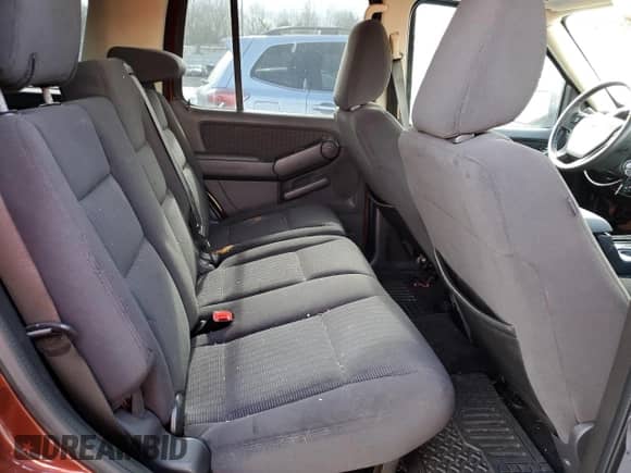 2010 Ford Explorer с VIN 1FMEU7D80AUA09676, выставлен на аукционе Copart как лот 46598575 с пробегом 99 323 миль миль и Списание • Salvage title. История ставок и продаж доступна на DreamBid. Изображение 11.