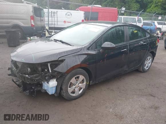 2018 Chevrolet Cruze LS с VIN 1G1BC5SM1J7104818, выставлен на аукционе IAAI как лот 43280118 с пробегом 88 202 миль миль и . История ставок и продаж доступна на DreamBid. Изображение 2.