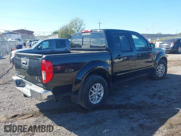 2020 Nissan Frontier SV z VIN 1N6ED0EA5LN717882, wystawiony jako IAAI lot #43407890 z przebiegiem 85 294 mil mil oraz . Historia ofert i sprzedaży dostępna na DreamBid. Obrazek 4.