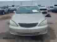2004 Toyota Camry LE z VIN 4T1BE32K84U861432, wystawiony jako IAAI lot #42570803 z przebiegiem 226 690 mil mil oraz . Historia ofert i sprzedaży dostępna na DreamBid. Obrazek 12.